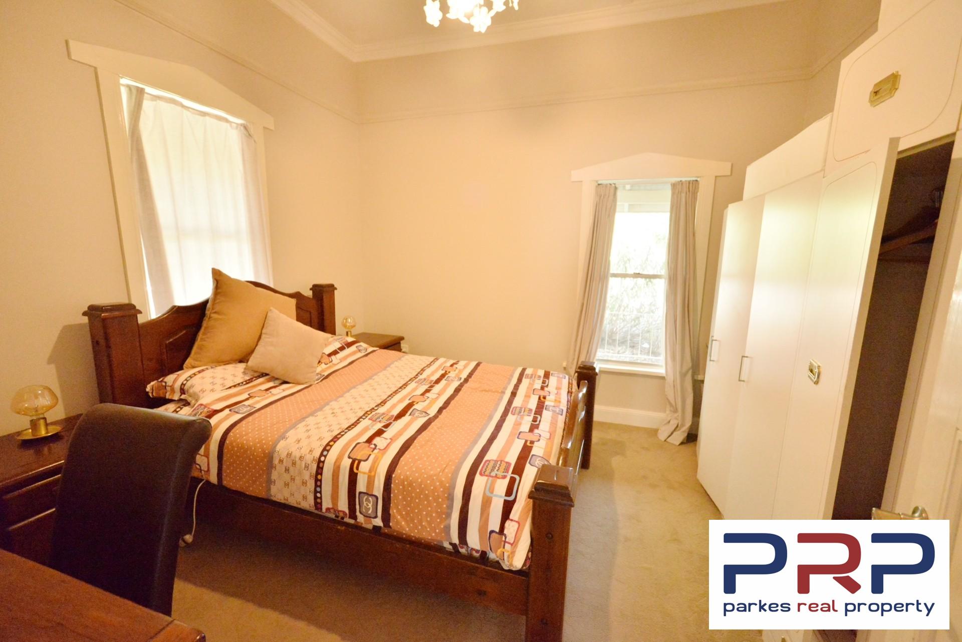 54 Orange Street, PARKES, NSW 2870