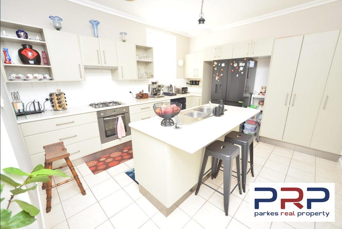 54 Orange Street, PARKES, NSW 2870