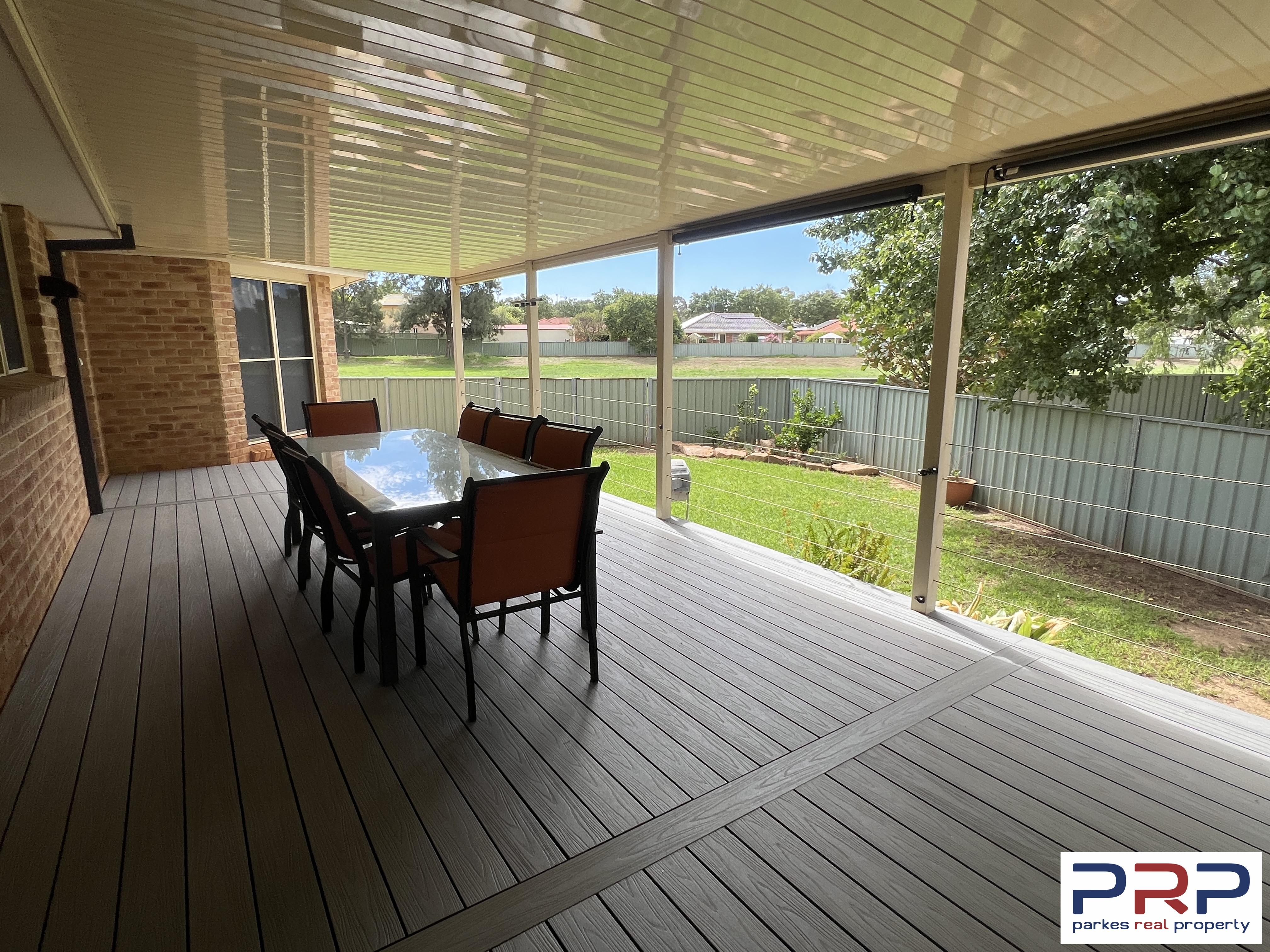 8 Arana Place, PARKES, NSW 2870