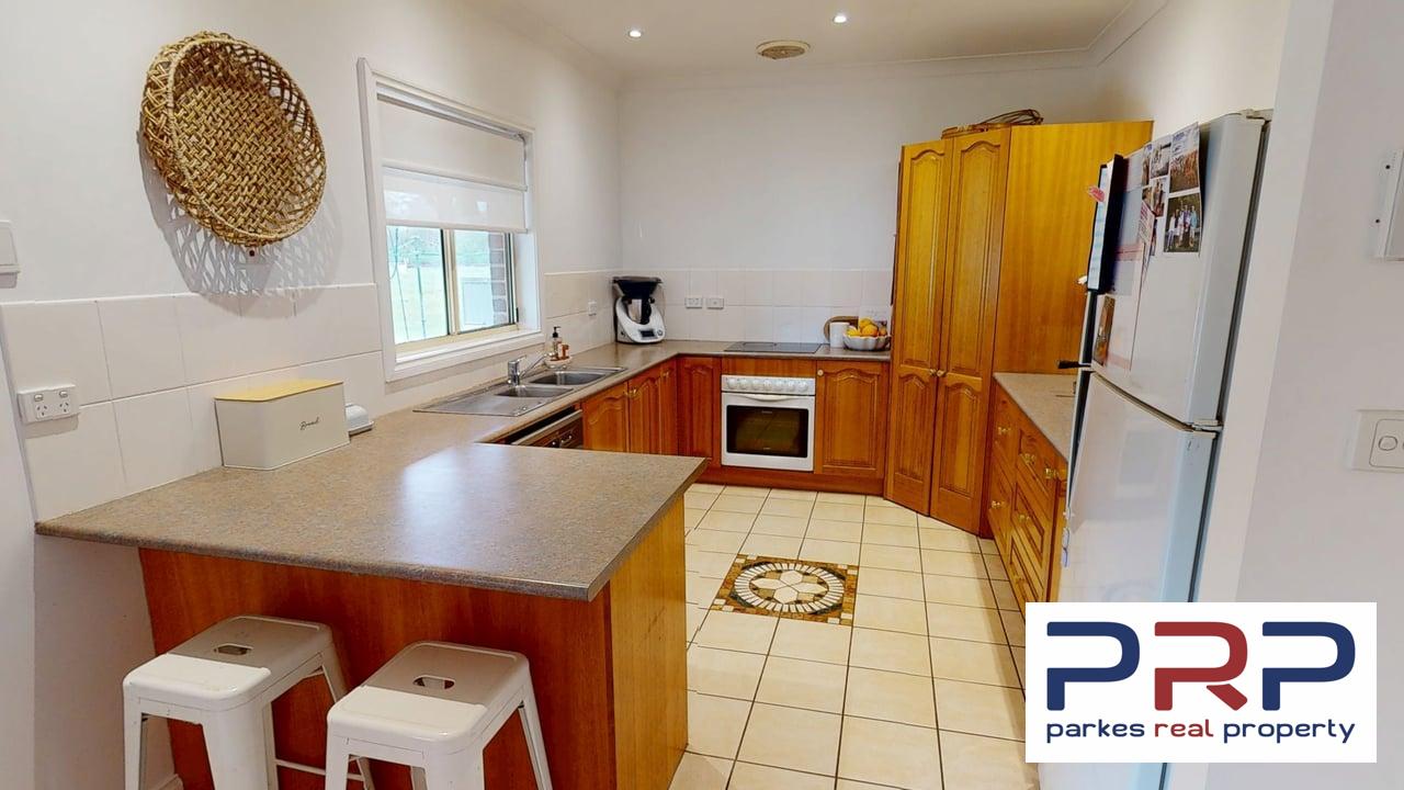 9931 Renshaw McGirr Way, PARKES, NSW 2870