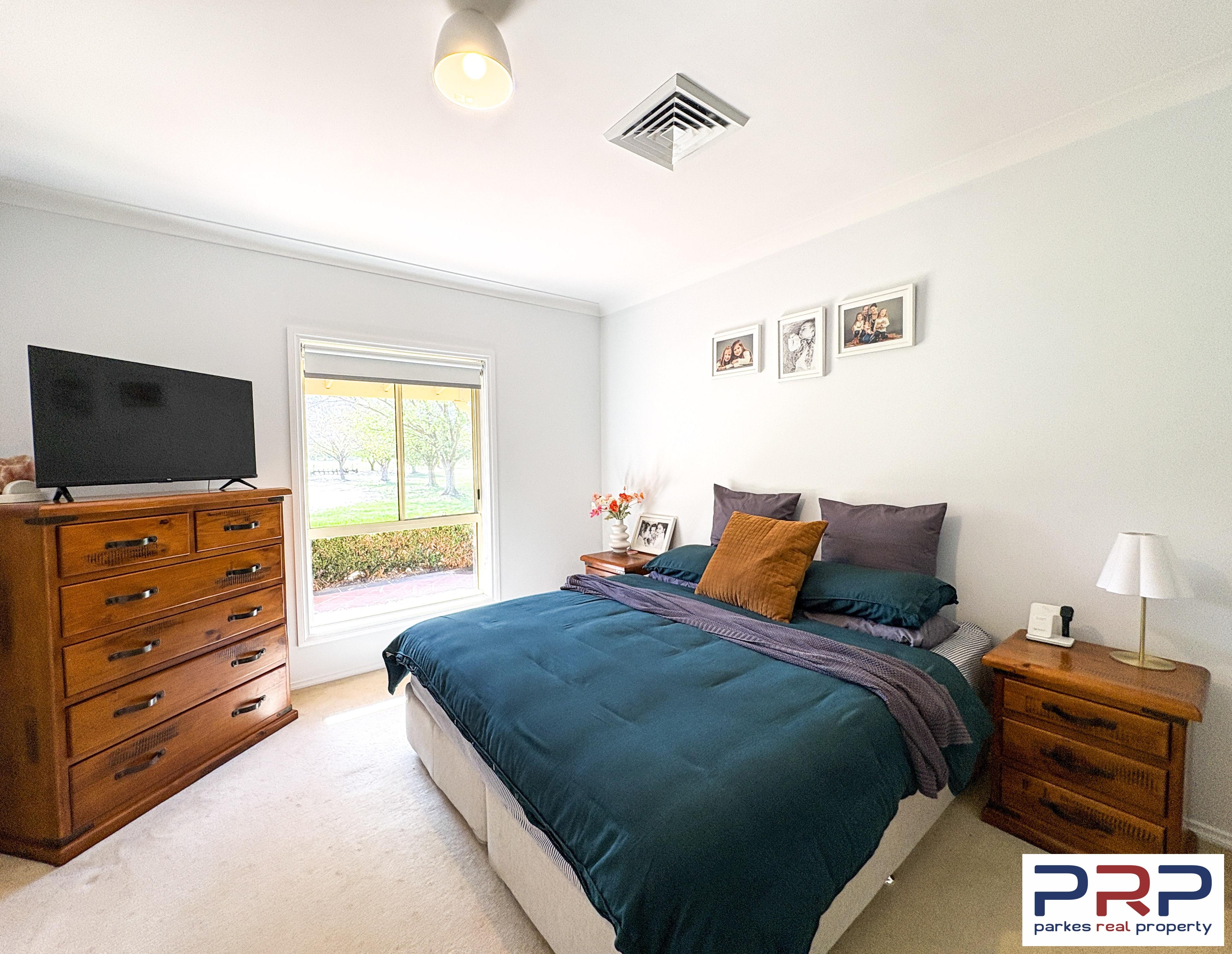 9931 Renshaw McGirr Way, PARKES, NSW 2870