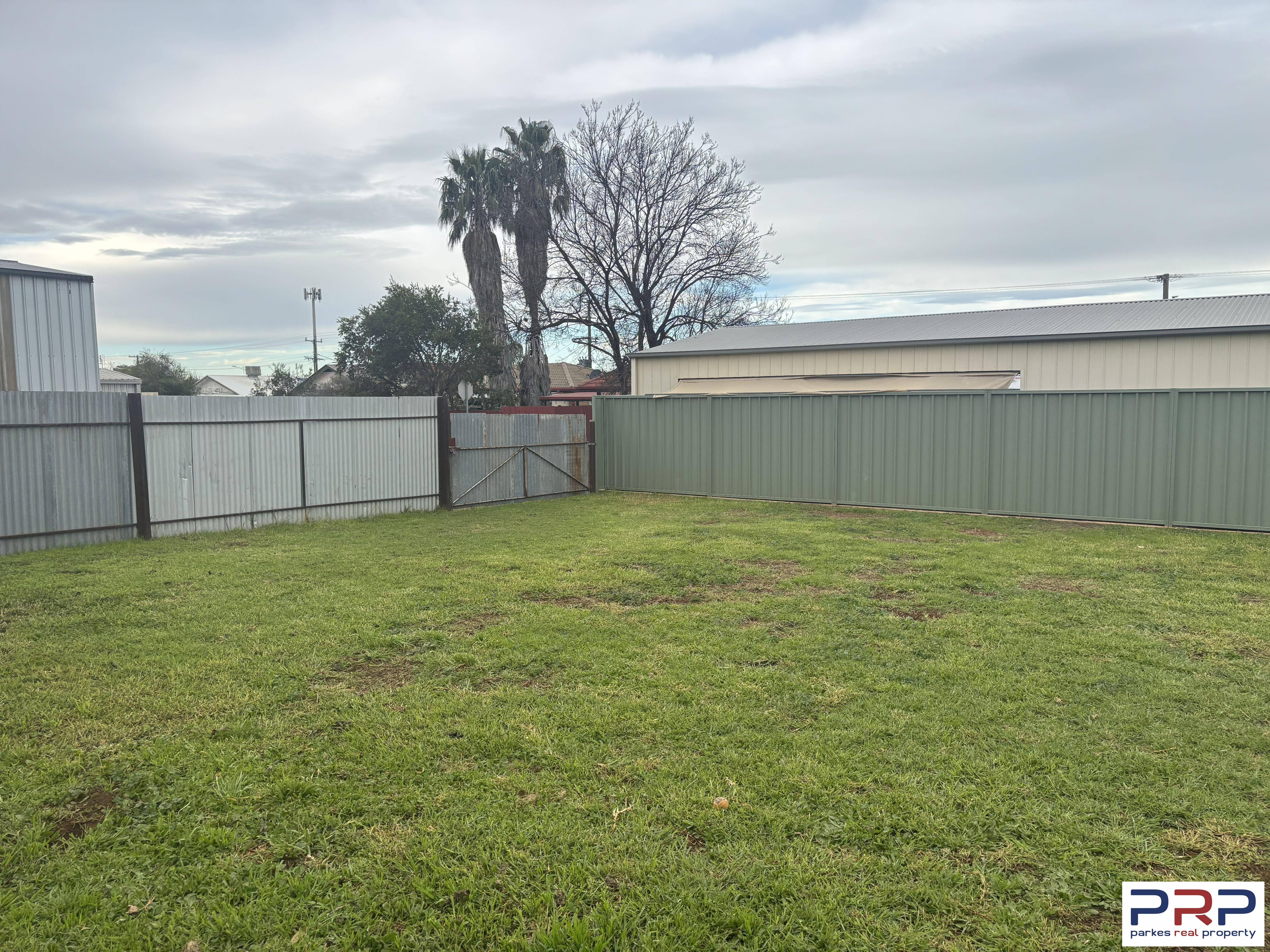 19 Thurlstone Street, PARKES, NSW 2870