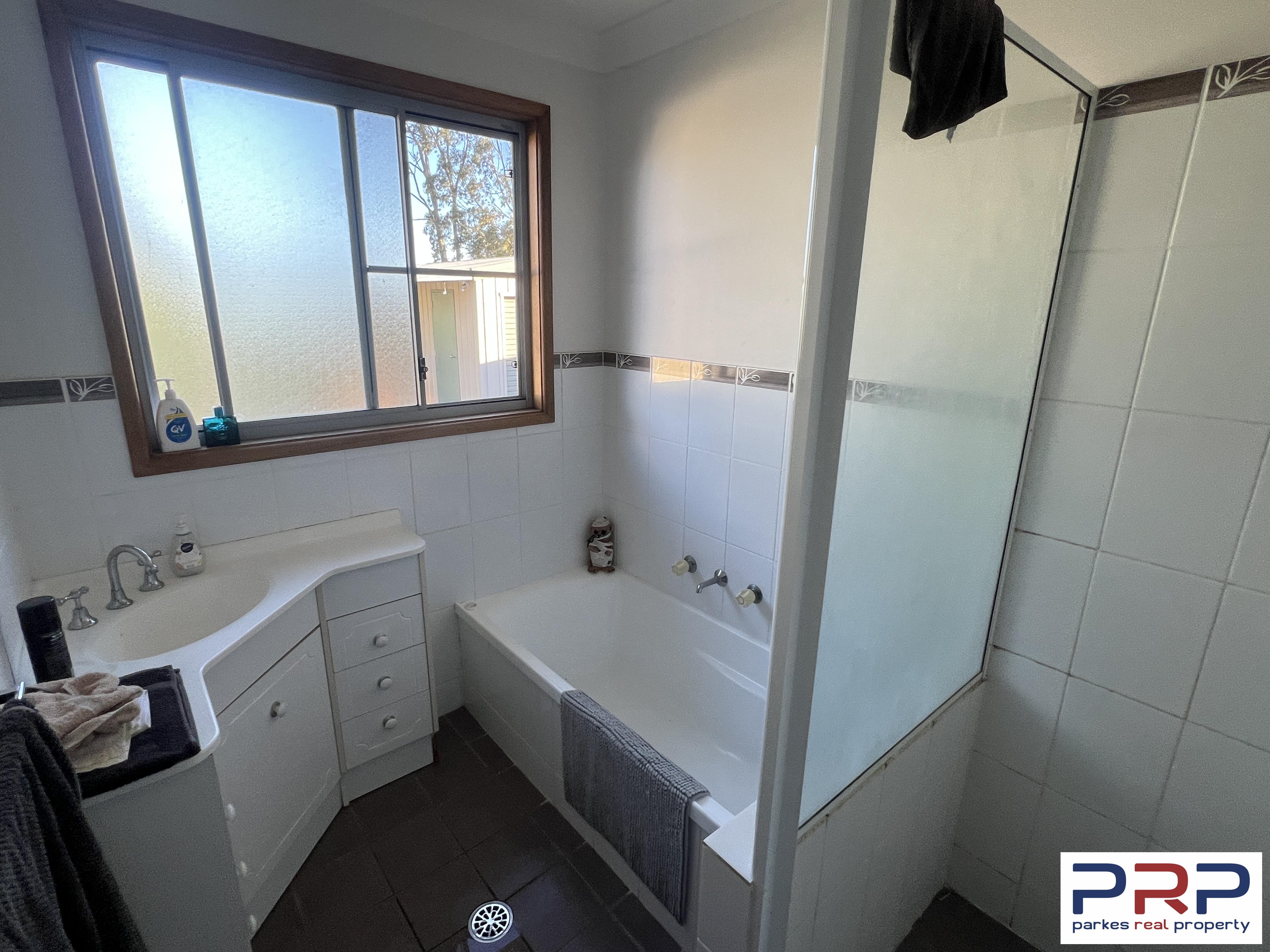 71 Medlyn Street, PARKES, NSW 2870