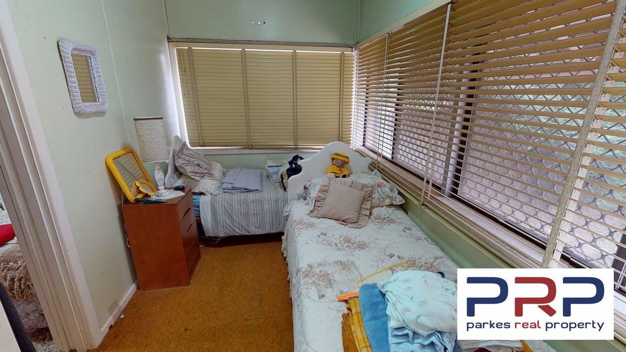 8 Pearce Street, PARKES, NSW 2870