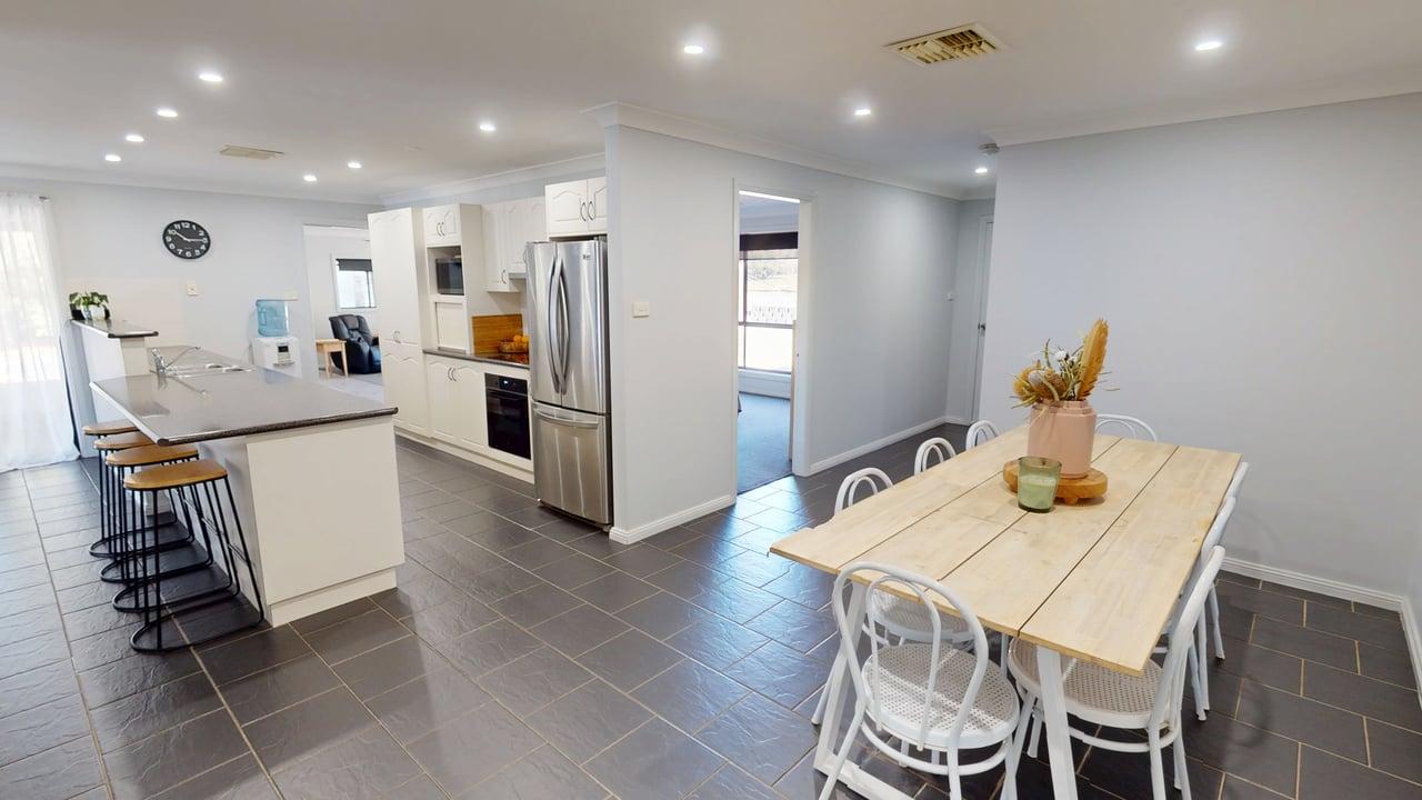 17 Price Lane, PARKES, NSW 2870