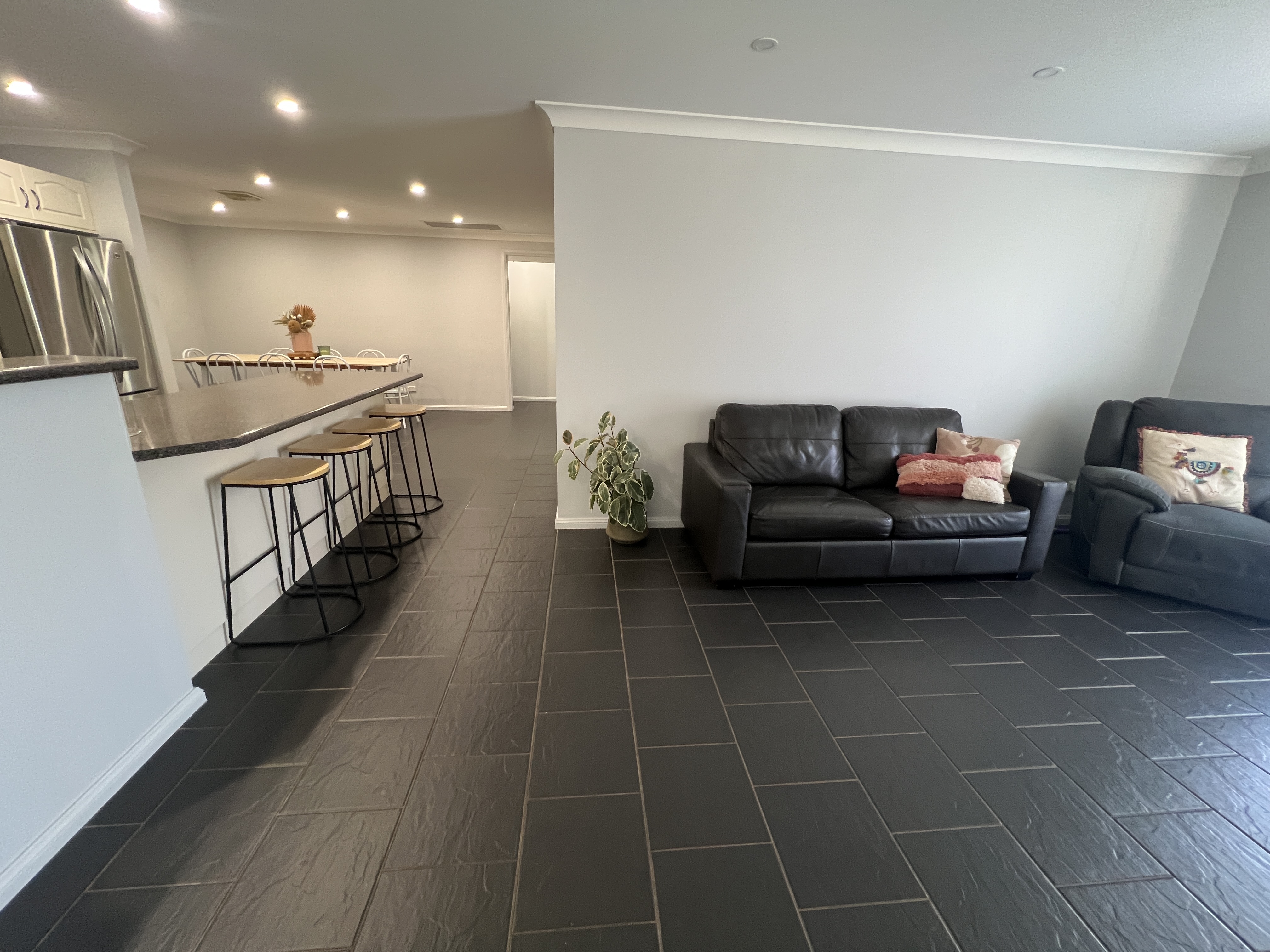 17 Price Lane, PARKES, NSW 2870