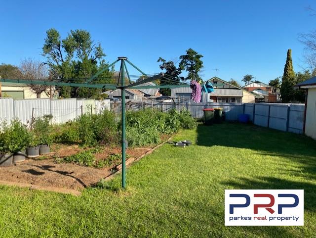 11 Oswin Street, PARKES, NSW 2870