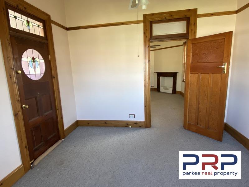 93 Hill Street, PARKES, NSW 2870