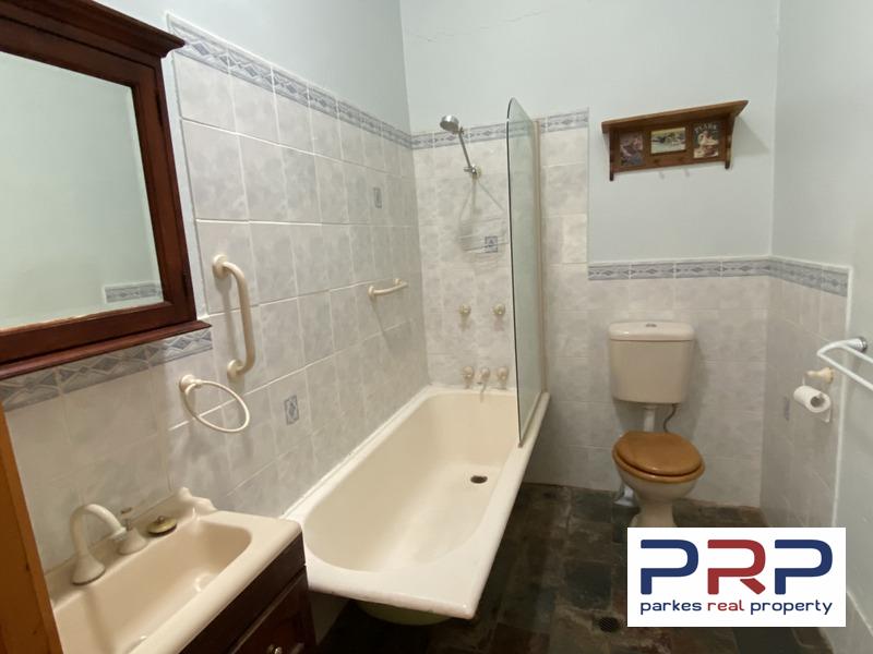 93 Hill Street, PARKES, NSW 2870