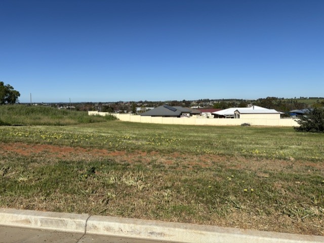 105 Mitchell Street, PARKES, NSW 2870