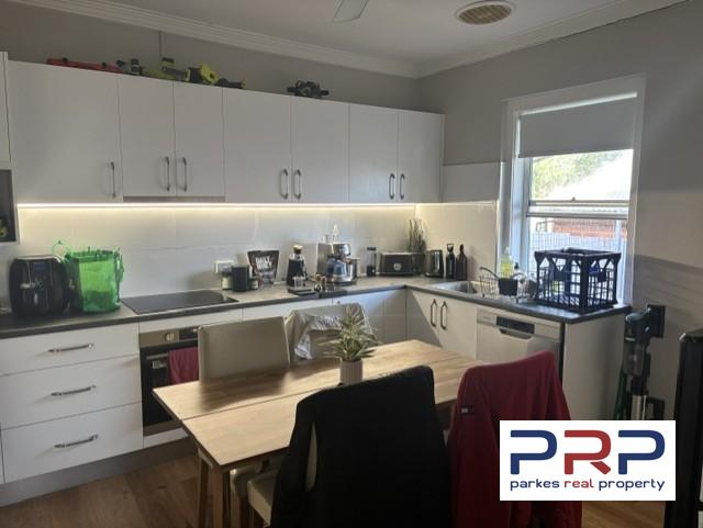 36 Thomas Street, PARKES, NSW 2870